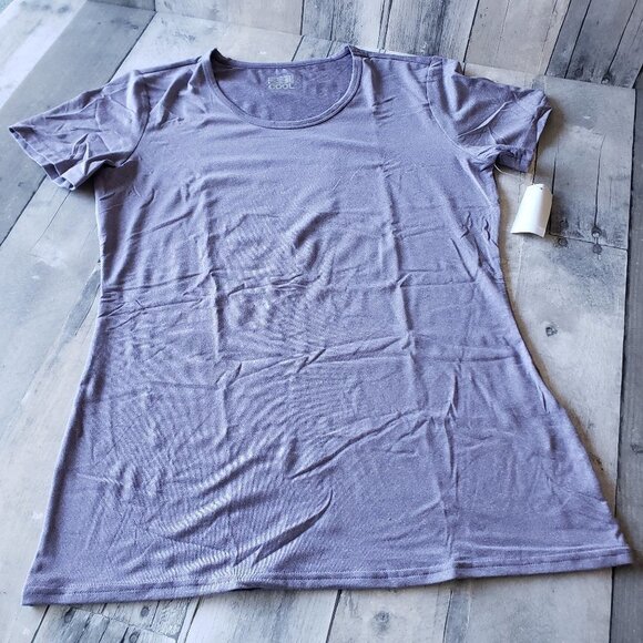 NWT - 32 Degrees Cool Purple T-shirt - size M - Picture 1 of 3
